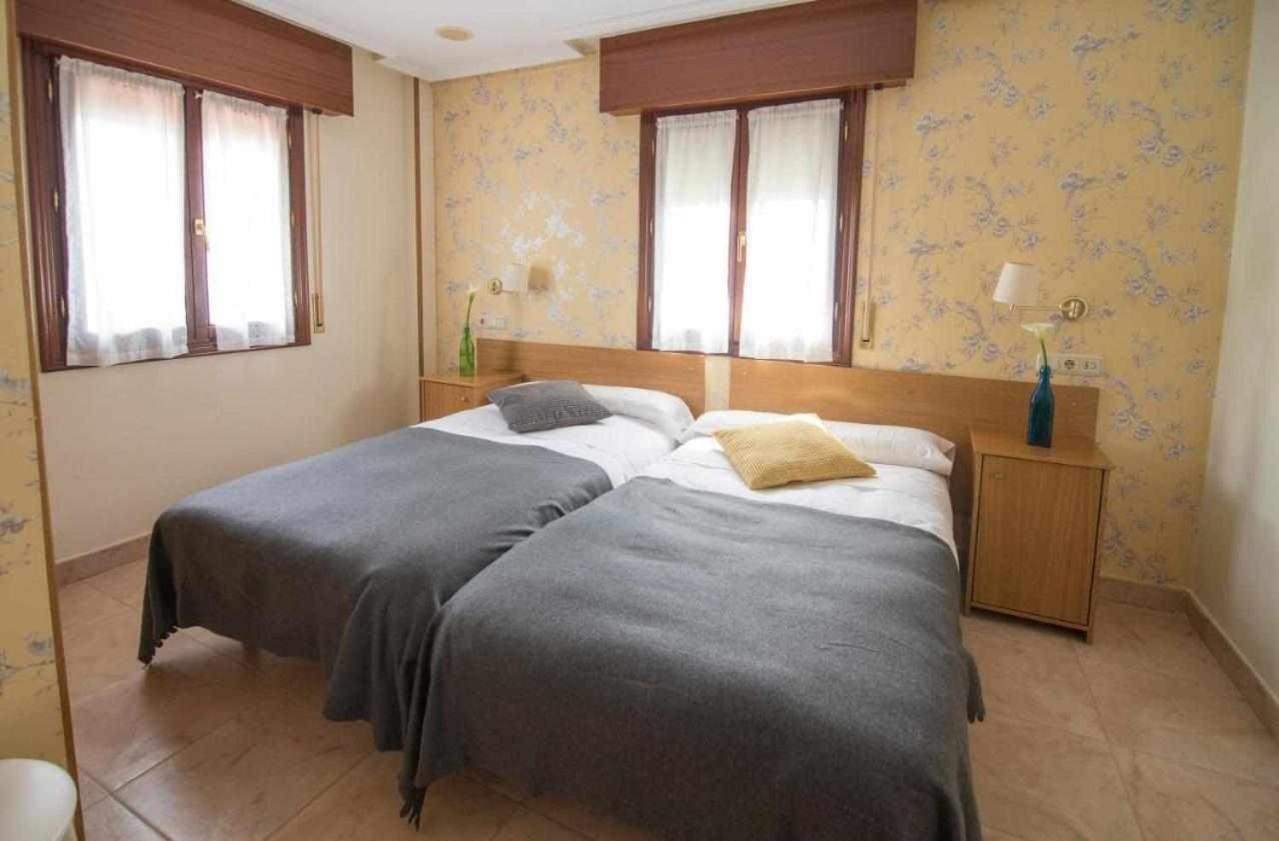 Apartamentos Mugarri Poveña Kültér fotó