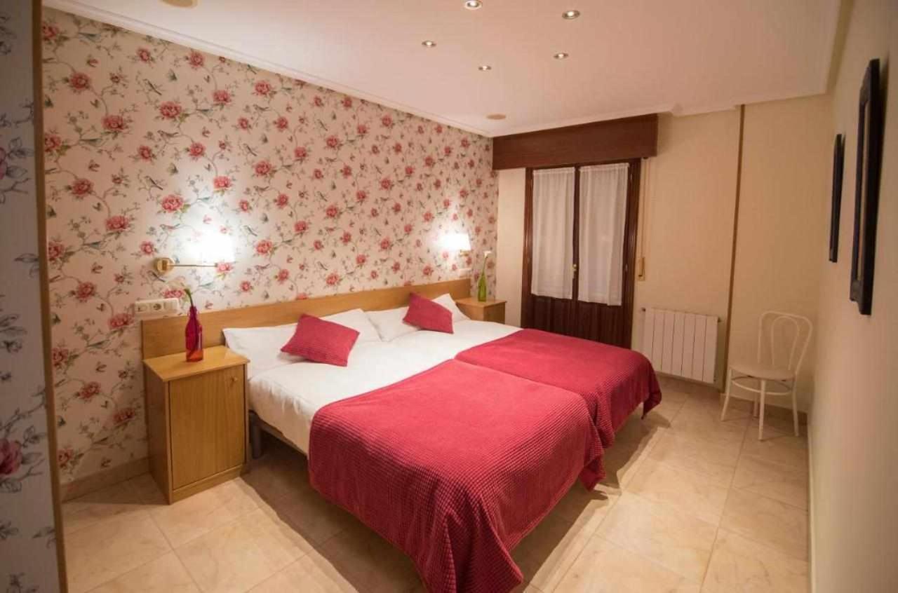 Apartamentos Mugarri Poveña Kültér fotó